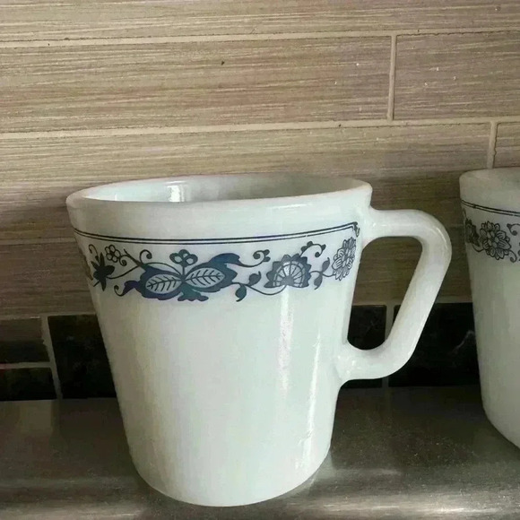 Pyrex vintage 1970 mugs - Picture 2 of 5